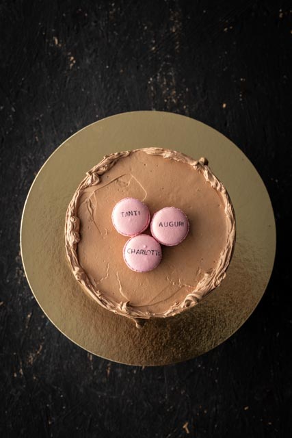 Say Signature Cake with Macarons